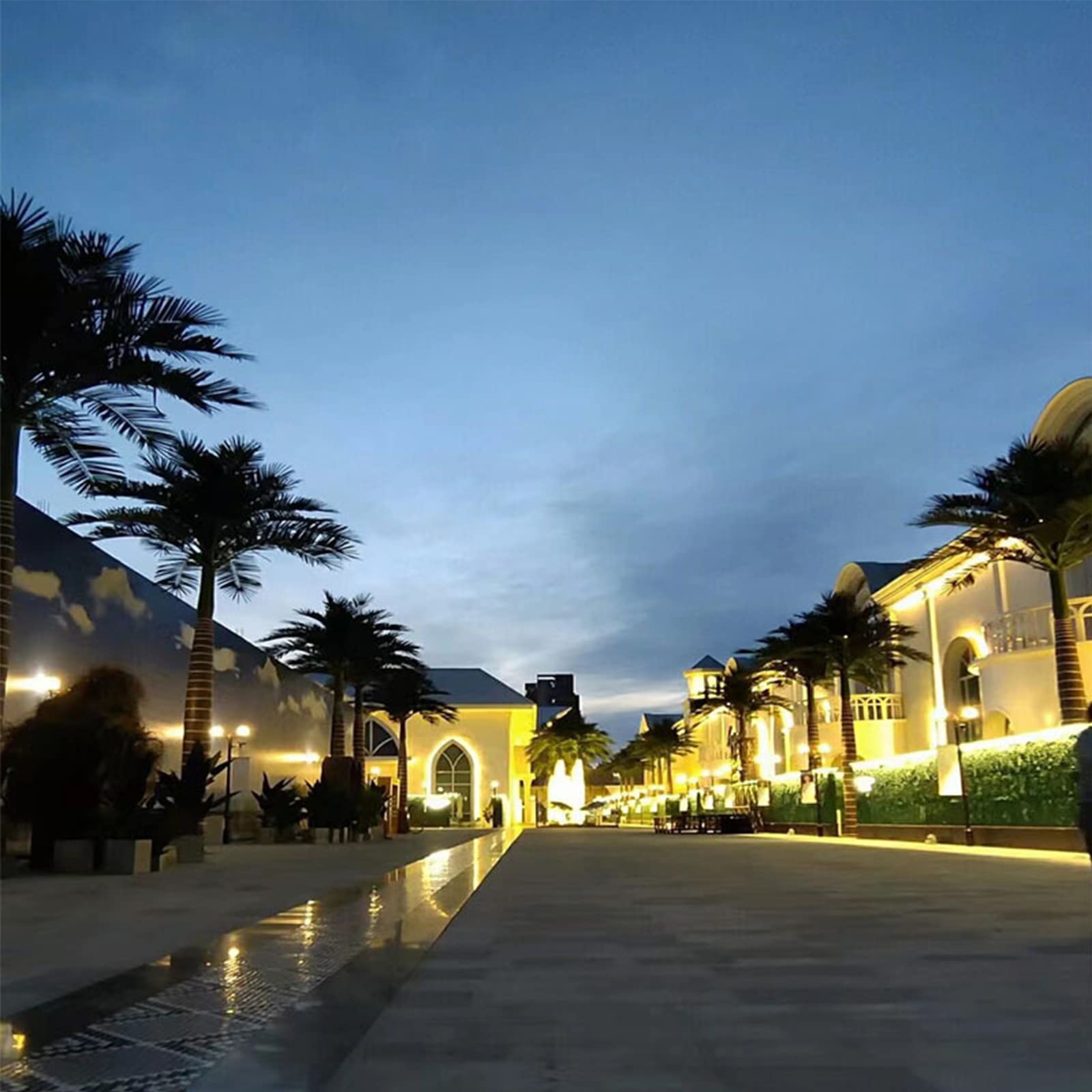 WgGUIF Artificial Palm Trees for Outdoors, Palm Tree Decor with Standle Trunk, Tropical Palm Artificial Plant Tree, Fake Palm Tree for Garden 2m