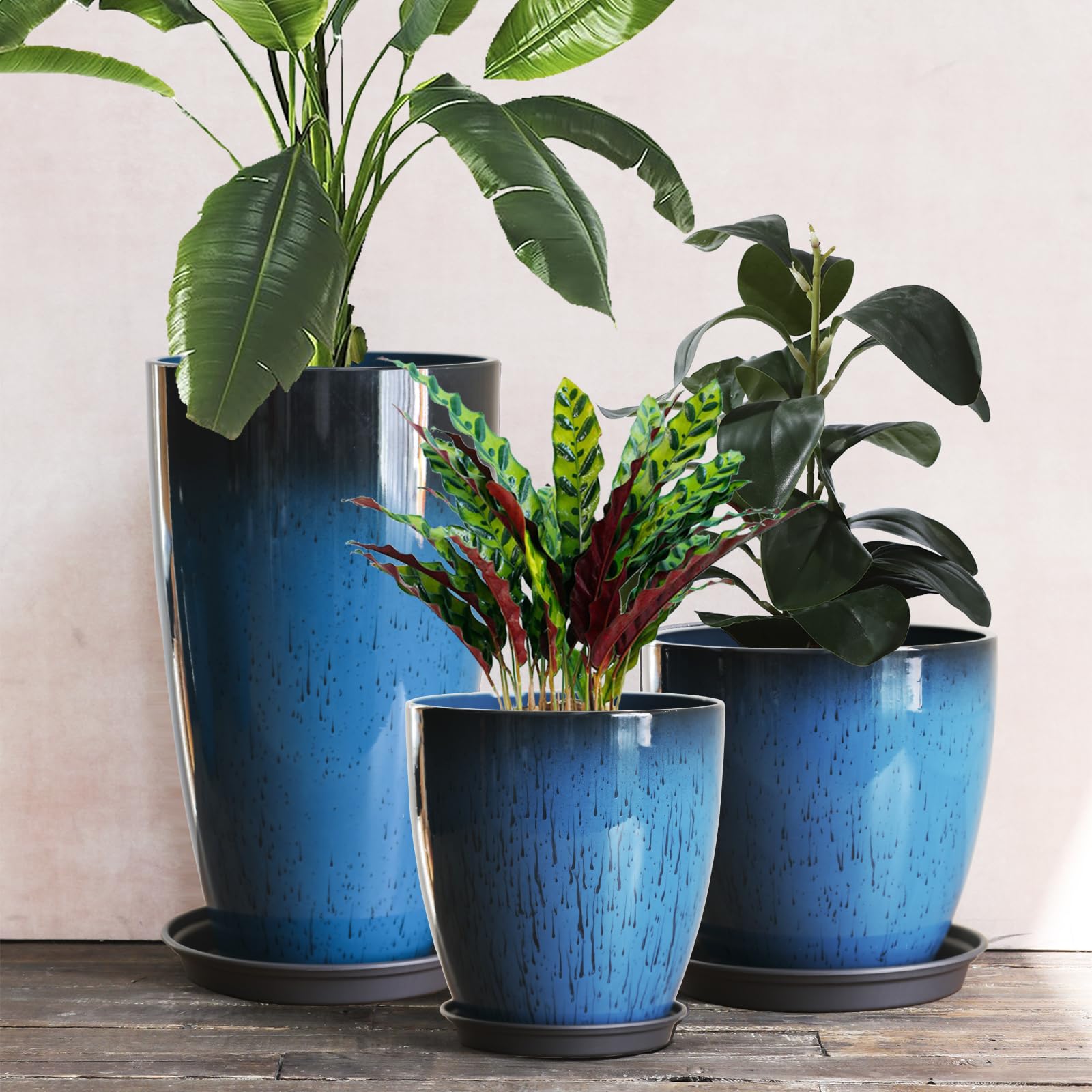 Große Kunststoff-Pflanzgefäße mit Tablett 28+30+53 cm Höhe 3er-Set für den Innen- und Außenbereich, leicht, dekorative Blumentöpfe, hoher Pflanztopf für Garten, Terrasse, Veranda, Ecke, blau, rund