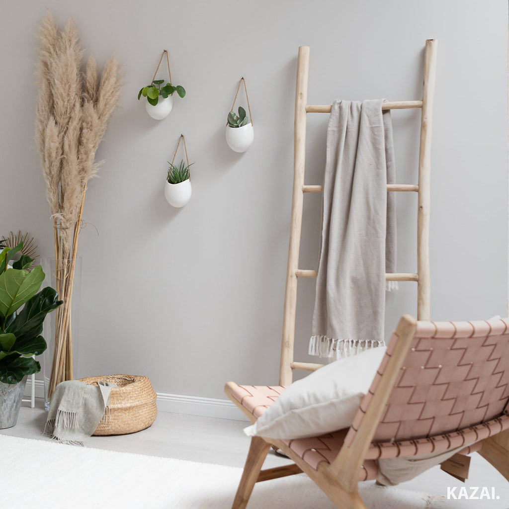 Kazai. Wandvasen -Ellie- | Hängende Keramik-Blumentöpfe 3-teilig | Wand-Deko für Zimmer, Balkon und Garten | Weiss (glänzend)