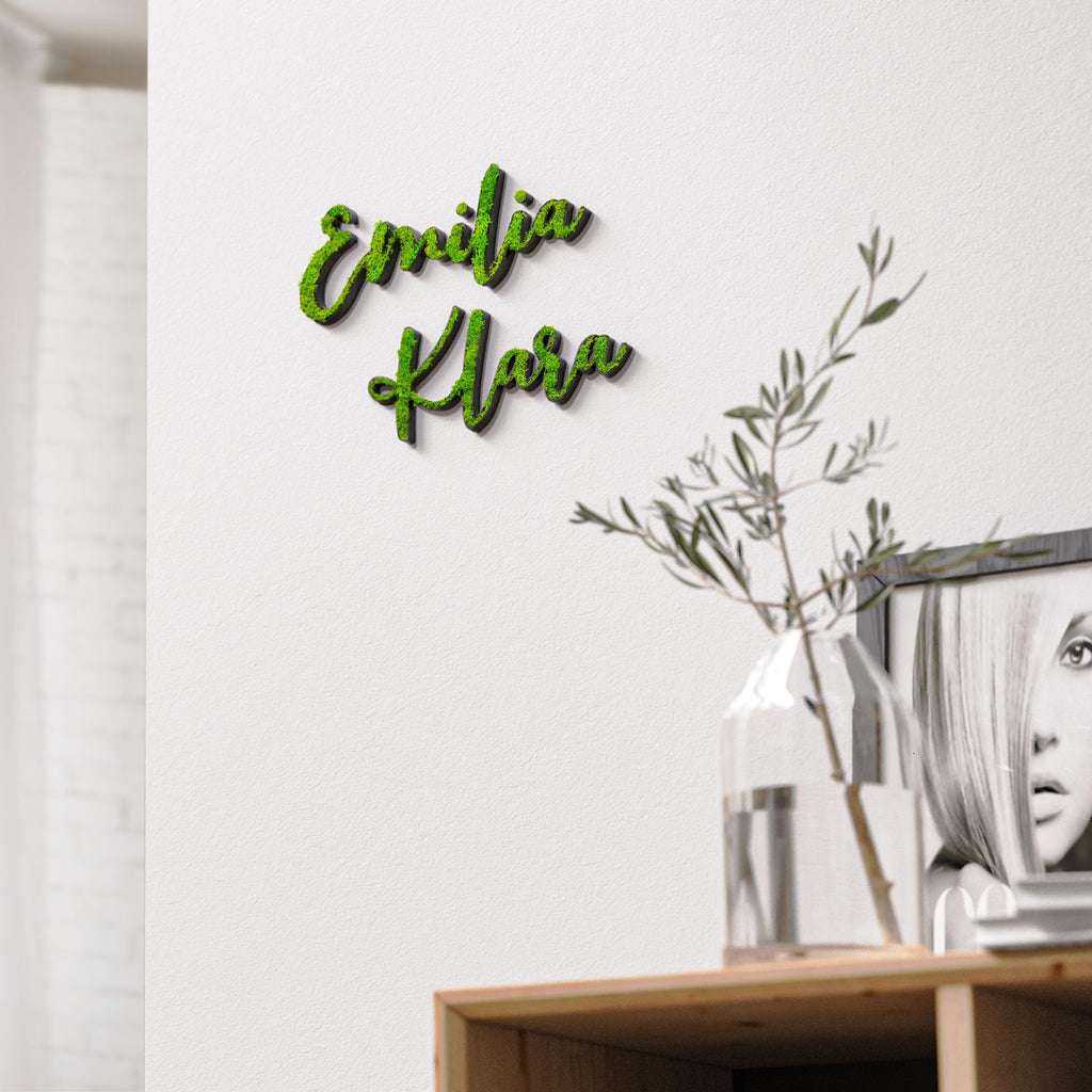 Moosschild Personalisiert Schriftzug Individuell | Moos Türschild und Wandschild für Kinderzimmer und Büros | Nachhaltige und stilvolle Namensschilder Wanddekoration in Schwarz oder Weiß